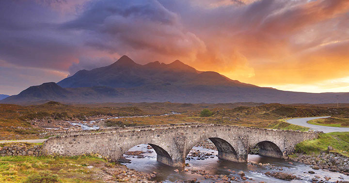 Our taxi company in Portree offering Isle of Skye tours offering great scenery